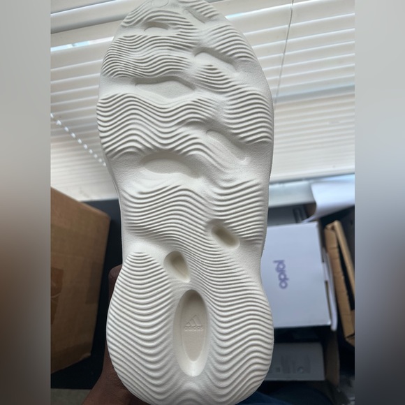 Yeezy Foam Runner Ararat Size 12 Men’s - Picture 5 of 11